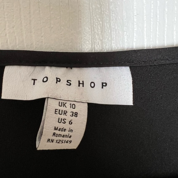 Topshop Black Satin Front Ruched Cropped Blouse Size 6 - Picture 3 of 4